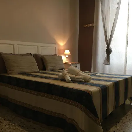 La Casa Di Chicca & Paolo Feriehus *